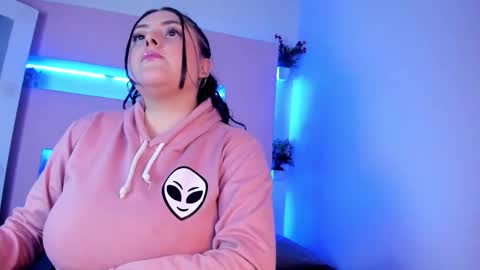 Snapshot of danna_pink__ chatting on 10.31.25 DANNA PINK online show from 10.31.25