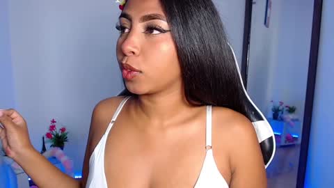 Danna online show from 12.21.24