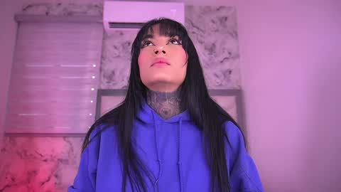 Danna Berlin  online show from 01.15.26