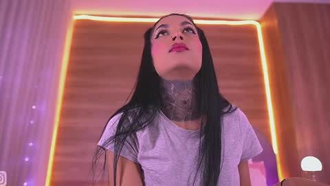 Danna Berlin  online show from 02.27.26