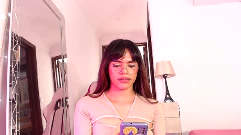 Snapshot of dannadoll69 chatting on 01.20.25 Dannamunoz130 online show from 01.20.25