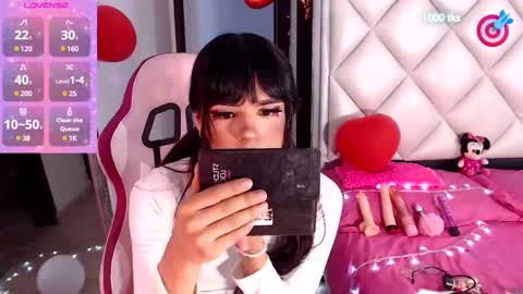 Snapshot of dannadoll69 chatting on 02.19.25 Dannamunoz130 online show from 02.19.25