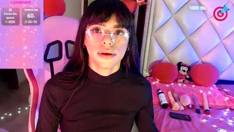 Snapshot of dannadoll69 chatting on 02.26.25 Dannamunoz130 online show from 02.26.25