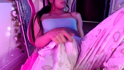 Snapshot of dannadoll69 chatting on 03.12.25 Dannamunoz130 online show from 03.12.25