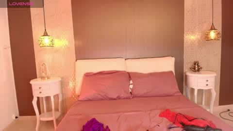 Snapshot of dannadoll69 chatting on 09.22.25 Dannamunoz130 online show from 09.22.25