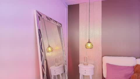 Snapshot of dannadoll69 chatting on 09.24.25 Dannamunoz130 online show from 09.24.25