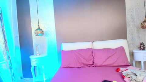 Snapshot of dannadoll69 chatting on 10.17.25 Dannamunoz130 online show from 10.17.25