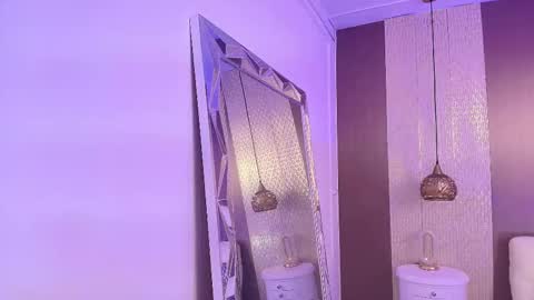 Snapshot of dannadoll69 chatting on 11.20.25 Dannamunoz130 online show from 11.20.25