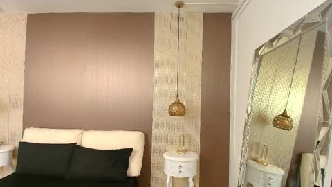 Snapshot of dannadoll69 chatting on 11.22.25 Dannamunoz130 online show from 11.22.25