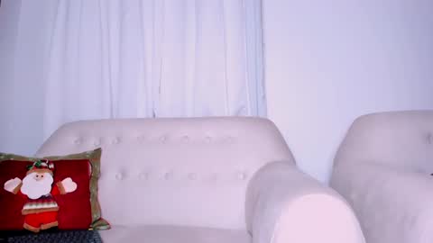 Snapshot of dannahyde chatting on 12.27.24 Insta DannaBlueX  online show from 12.27.24