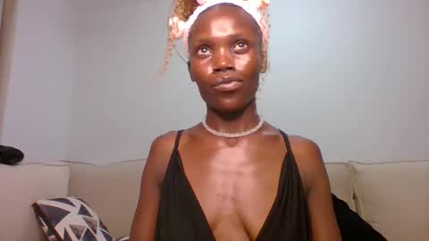 dannamikayla online show from 12.05.25