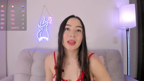 Snapshot of dannate1 chatting on 12.07.24 danna online show from 12.07.24