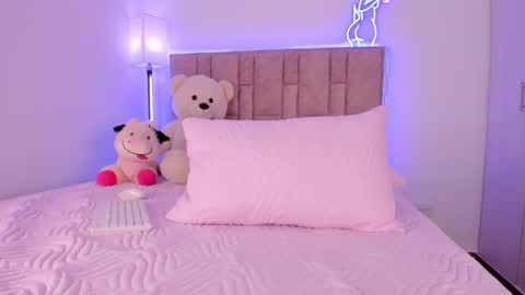 Snapshot of dannate1 chatting on 03.02.25 danna online show from 03.02.25