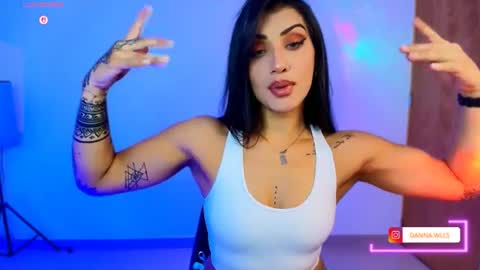 Danna Wells online show from 06.17.26
