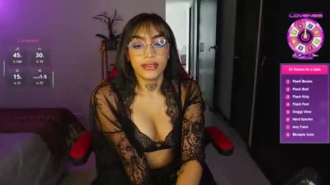 Snapshot of dannielle_ chatting on 09.12.25 online show from 09.12.25