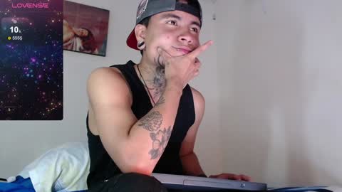 Snapshot of dannteftm chatting on 12.14.24 DANNTE online show from 12.14.24