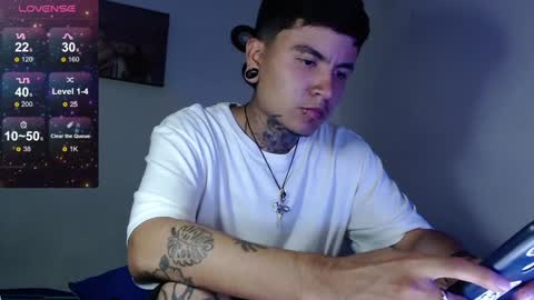 Snapshot of dannteftm chatting on 12.22.24 DANNTE online show from 12.22.24