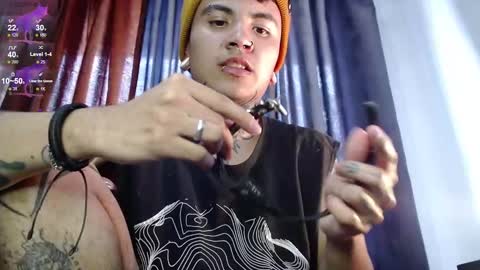 Snapshot of dannteftm chatting on 09.08.25 DANNTE online show from 09.08.25