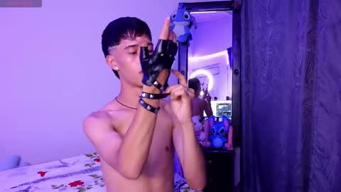 Snapshot of danny777_ chatting on 10.08.25 Danny online show from 10.08.25