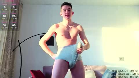 Snapshot of danny__magic chatting on 01.06.26 danny__magic online show from 01.06.26