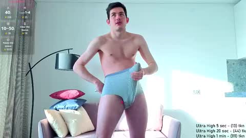 Snapshot of danny__magic chatting on 02.14.26 danny__magic online show from 02.14.26