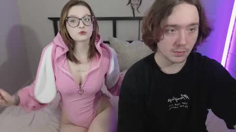 Snapshot of danny_and_ellen chatting on 12.22.25 danny and ellen online show from 12.22.25