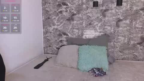 Snapshot of danny_daitonn chatting on 11.28.25 Danny online show from 11.28.25