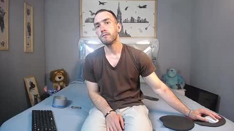 Snapshot of danny_hot_fun chatting on 09.28.25 Danny and Alex online show from 09.28.25