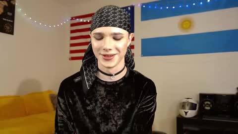 Danny online show from 10.23.25