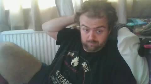 Snapshot of dannyb0y95 chatting on 09.13.25 Danny online show from 09.13.25