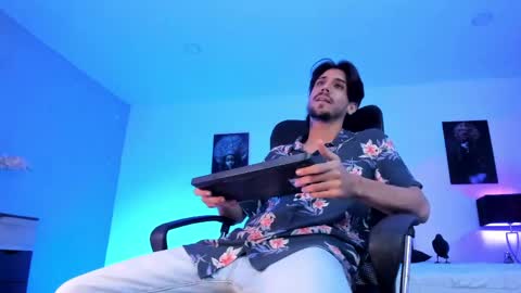 dannyperlaza online show from 04.20.26