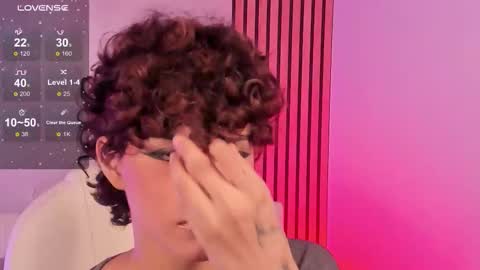 Snapshot of dannysastar_ chatting on 02.27.26 DANNYSA online show from 02.27.26