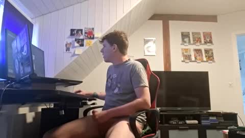 Snapshot of dannytoyboyy chatting on 11.15.25 Danny Toy Boy online show from 11.15.25