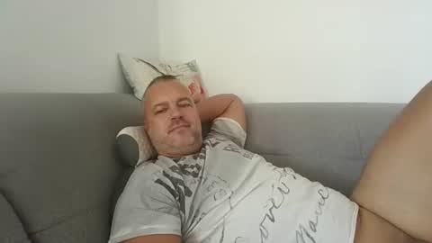 Snapshot of danrud81 chatting on 10.01.25 Daniel online show from 10.01.25