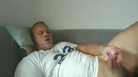 Snapshot of danrud81 chatting on 10.06.25 Daniel online show from 10.06.25