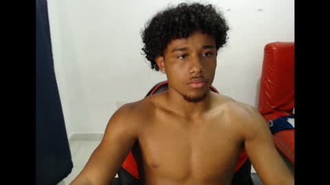 Snapshot of dante_hot25 chatting on 10.14.25 Dani online show from 10.14.25