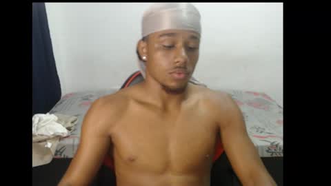 Snapshot of dante_hot25 chatting on 10.25.25 Dani online show from 10.25.25