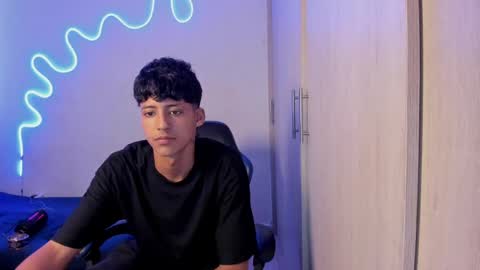 Snapshot of dante_martinez1 chatting on 04.01.26 dante_martinez1 online show from 04.01.26