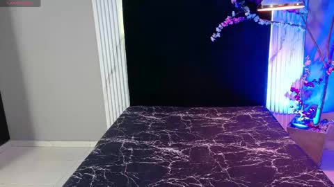 DANTEVIOLETE online show from 04.27.26