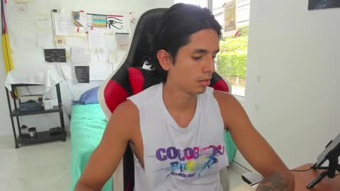 Snapshot of dantedecentralized chatting on 09.18.25 X Dante7373574 online show from 09.18.25