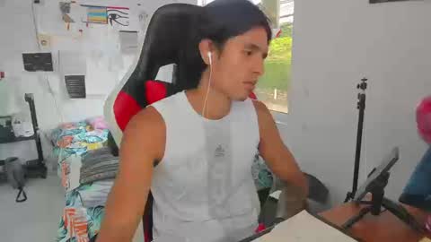 Snapshot of dantedecentralized chatting on 09.24.25 X Dante7373574 online show from 09.24.25