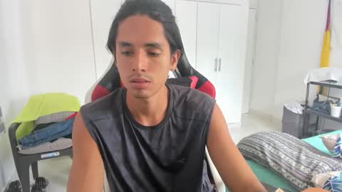 Snapshot of dantedecentralized chatting on 10.17.25 X Dante7373574 online show from 10.17.25