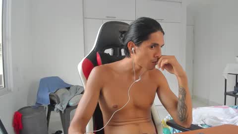 Snapshot of dantedecentralized chatting on 11.14.25 X Dante7373574 online show from 11.14.25