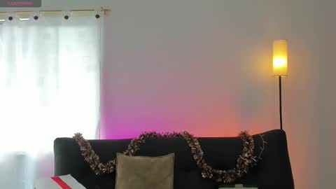 Snapshot of dantewolf_ chatting on 12.14.25 Jared online show from 12.14.25