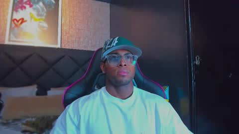 Dany online show from 12.14.25