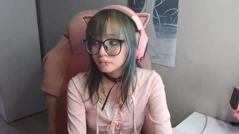 danyelleeyermann online show from 05.20.26