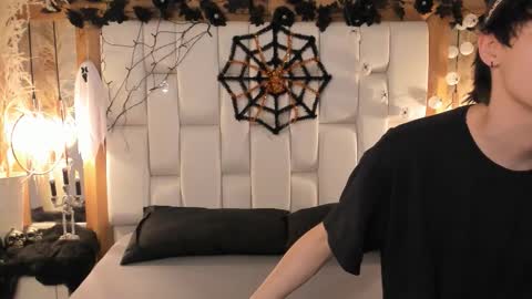 Snapshot of daphne_and_roger chatting on 10.07.25 daphne_and_roger online show from 10.07.25