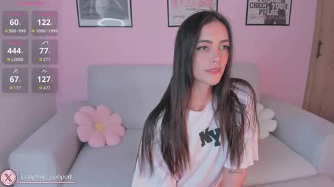 Snapshot of daphne_cooper1 chatting on 02.20.26 daphne_cooper1 online show from 02.20.26