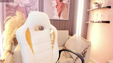 Snapshot of daphne_fox_ chatting on 11.30.25 Daphne online show from 11.30.25