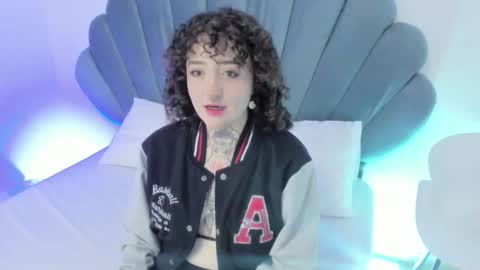 DaphneBlunt online show from 12.01.25